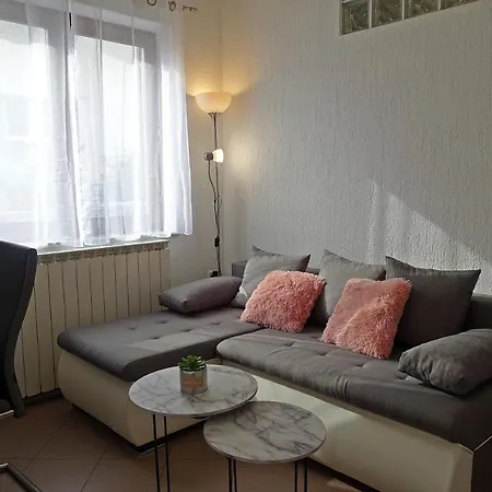 Denis Apartman *